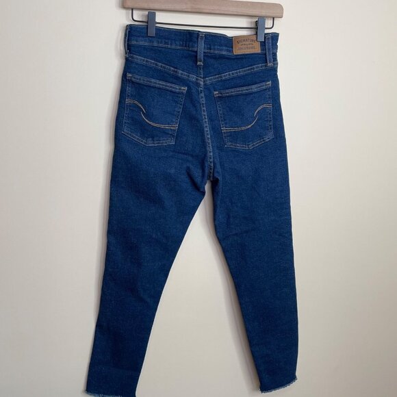 Levi's High Rise‎ Skinny Jeans Size 2 or 26 Distressed Frayed Hem - Picture 5 of 9